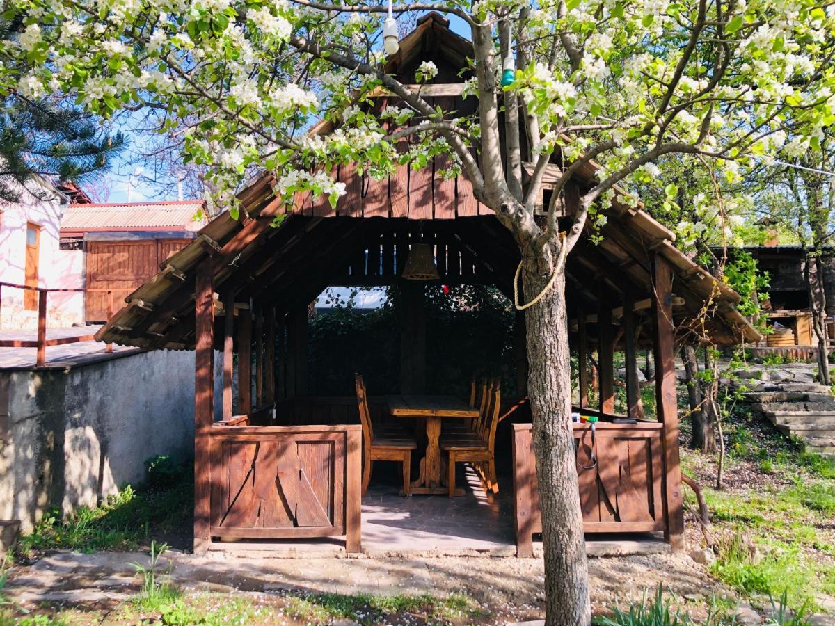 Dil Hill By Sam Bed & Breakfast Dilijan Exterior photo