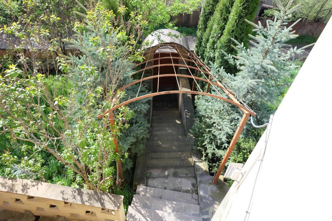 Dil Hill By Sam Bed & Breakfast Dilijan Exterior photo